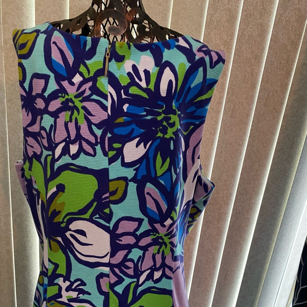 Lilly Pulitzer Sleeveless Blue & Violet Floral Shift Dress w/Embroidered Neck - Picture 9 of 12